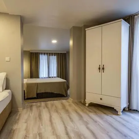 Bugras Serenity Alacati מלון